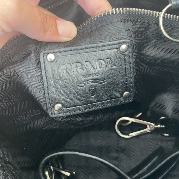 Prada pleated convertible leather bag - Picture 5 of 8